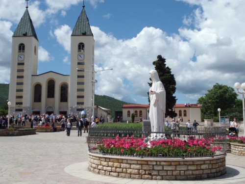 reina de la paz y santuario de medjugorje