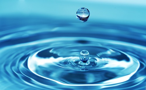 gota de agua cayendo fondo