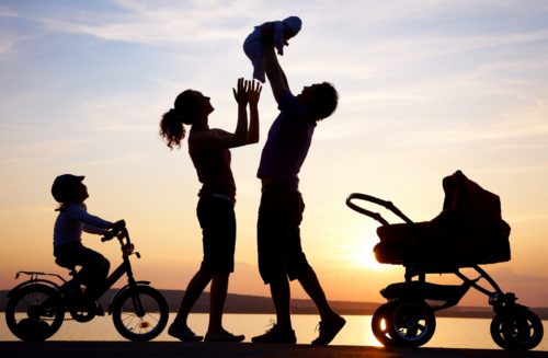 familia con hijos fondo