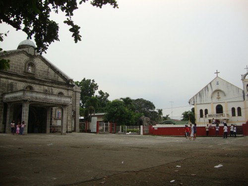 dos iglesias filipinas