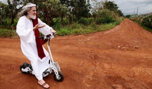 inri cristo en scooter