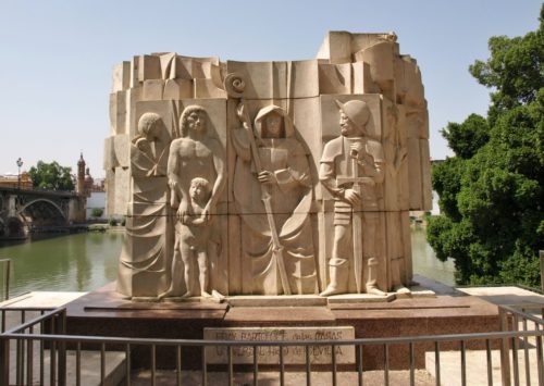 monumento a fray bartolome de las casas