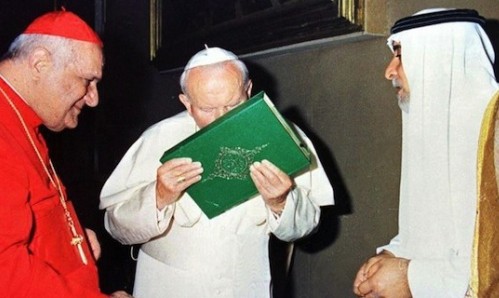 juan pablo ii besa el coran