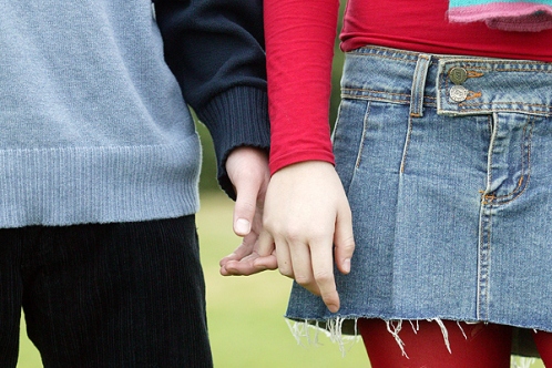 pareja de adolescentes