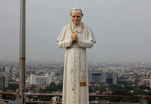 estatua de juan pablo ii