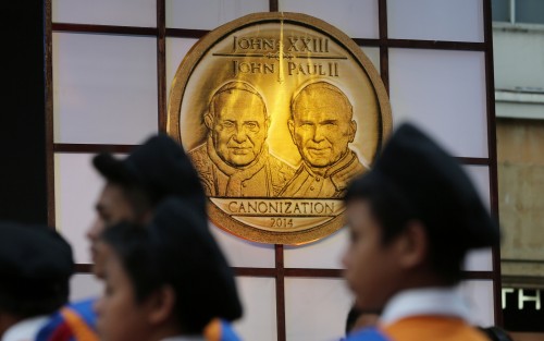 dos papas canonizados juntos