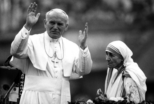 madre teresa con juan pablo ii