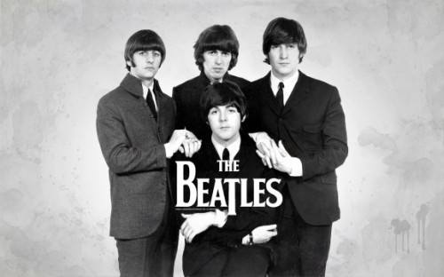 los beatrles con traje