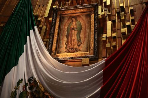 virgen de guadalupe en la basilica