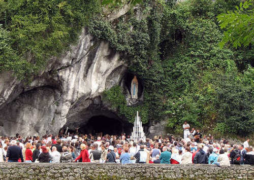 Lourdes_Apariciones_Curaciones_Milagros