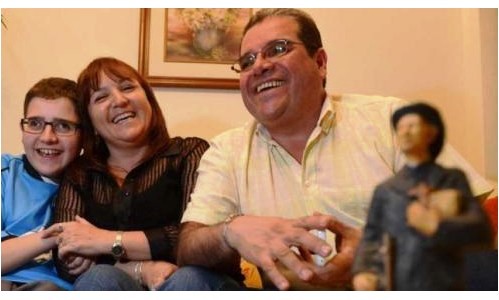 familia flores milagro del cura brochero