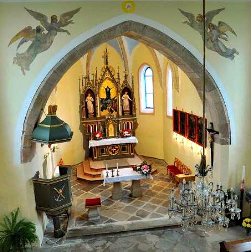 Interior igesia cihost