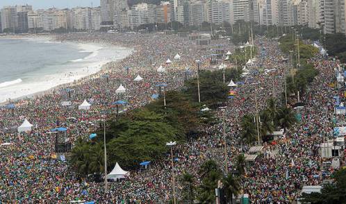 multitud de la misa de clausura de la jmj de rio