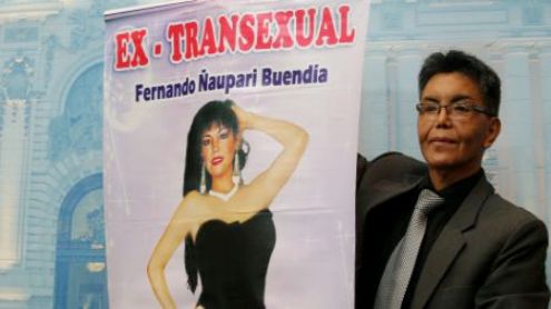 FERNANDO ÑAUPARI BUENDIA TRANSEXUAL QUE PIDE RECONSIDERACION DE GENERO