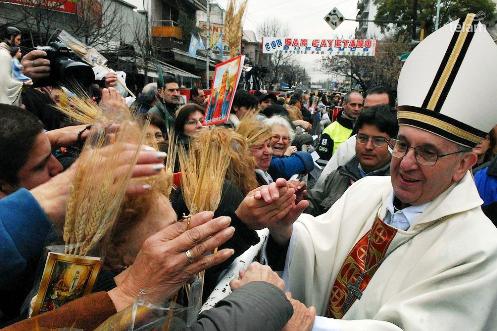 arzobispo bergoglio en san cayetano en buenos aires