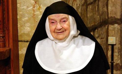 Madre Teresita Barajuen Gonzalez de Zarate