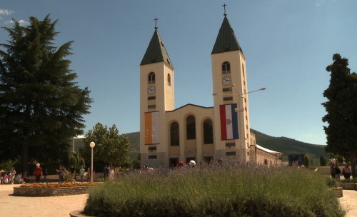 iglesia de medjugorje fondo