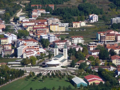 fotoa de medjugorje aerea fondo