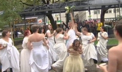 novias homosexuales de nueva zelanda festejando