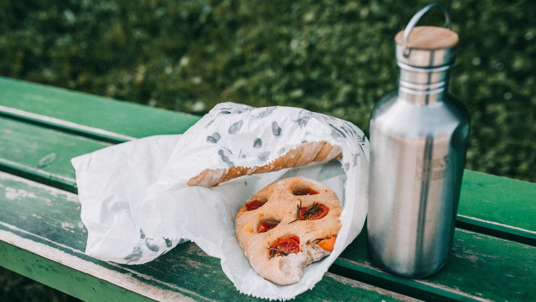 6-ways-to-be-a-more-sustainable-hiker-bon+berg