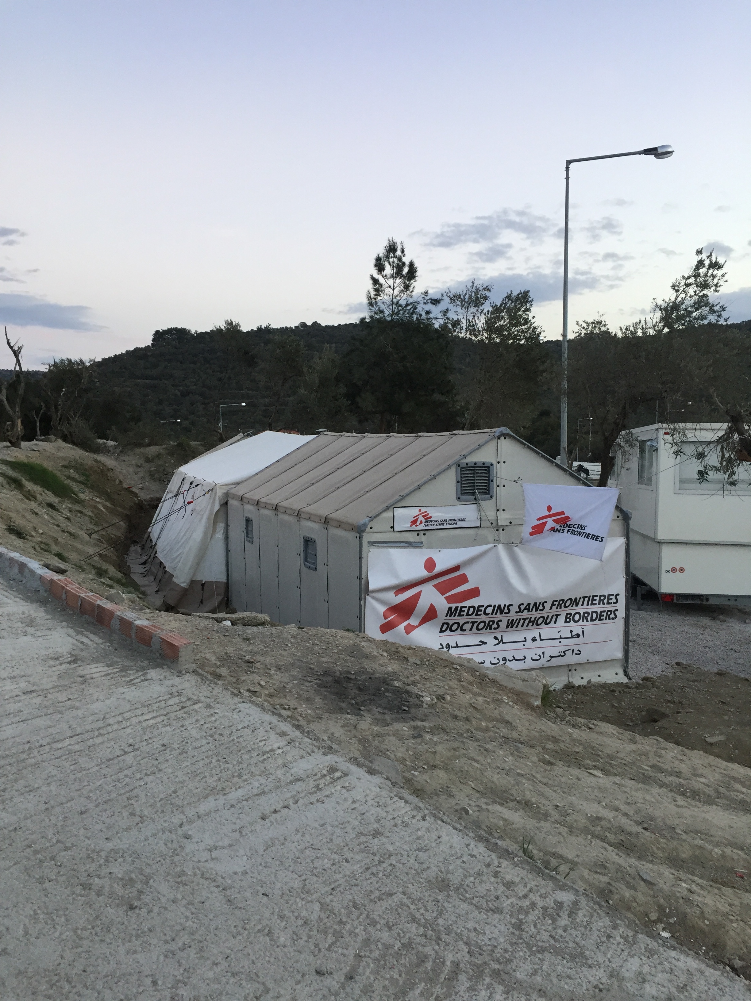 msf-medical-triage-tent-moria-pallister-wilkins