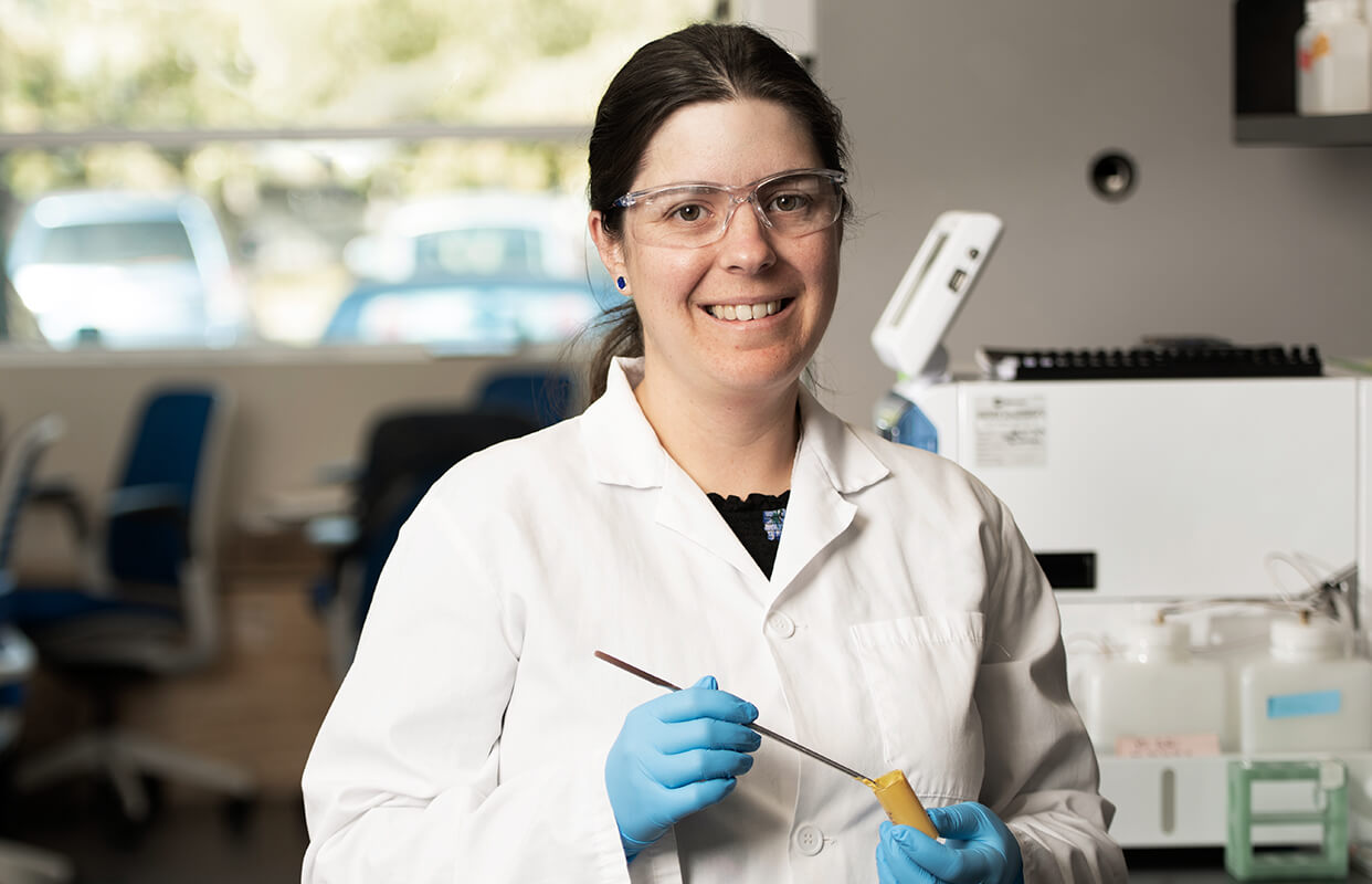 Noblegen scientist working in the lab