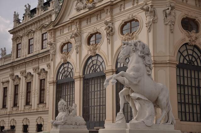 Vienna musuems and statues