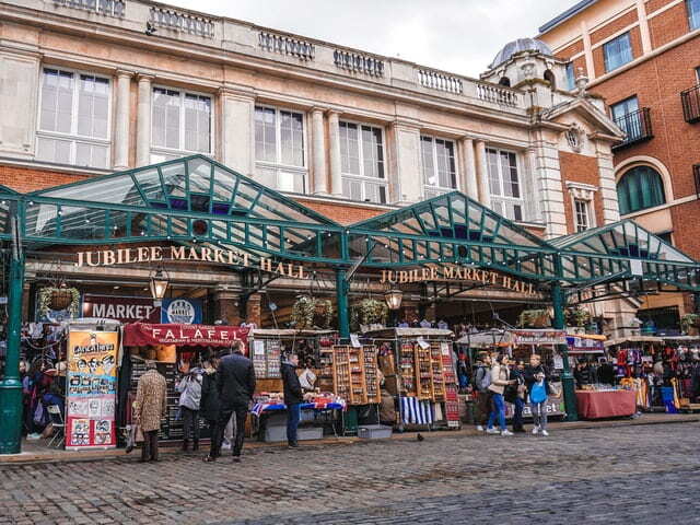 accommodations near Jubilee market hall in London