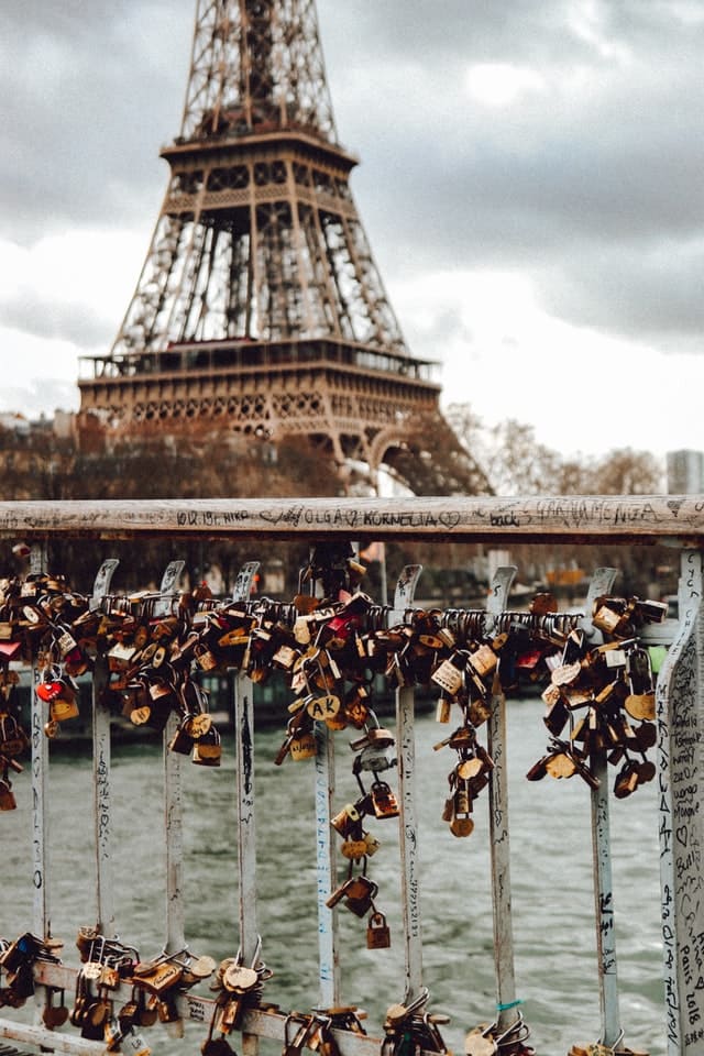 wall of love with locks in paris