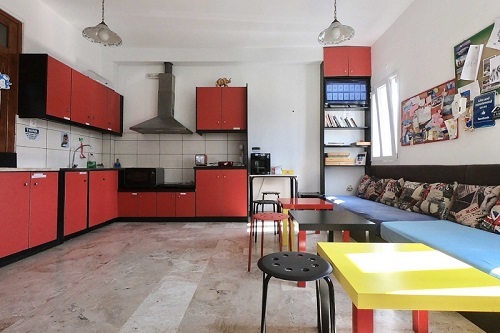 Fira Backpackers in Santorini