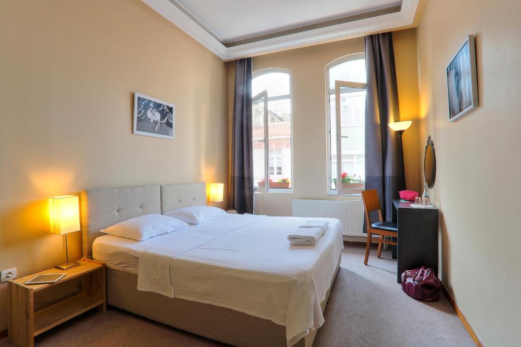 Hush Hostel Lounge Istanbul.