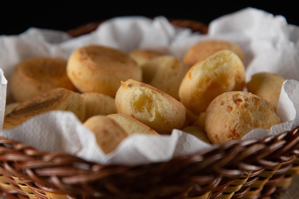 pão de queijo fried cheese bread sao paulo airport