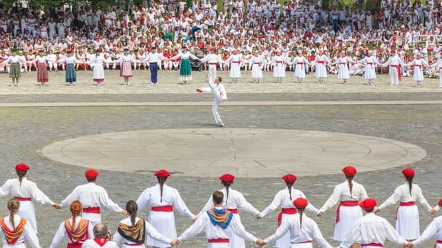 Running of the bulls Pamplona Spain
