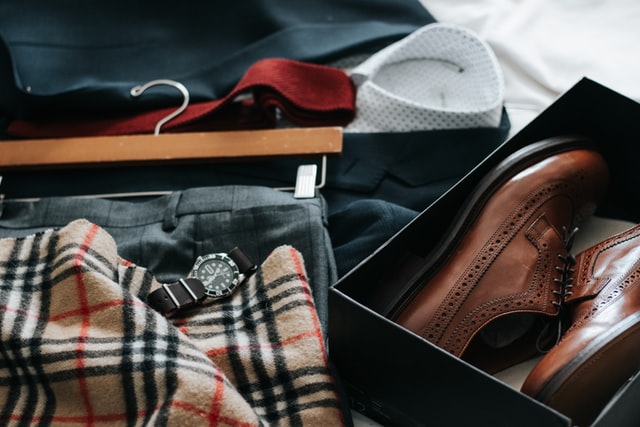 How should I pack for a long business trip clothing