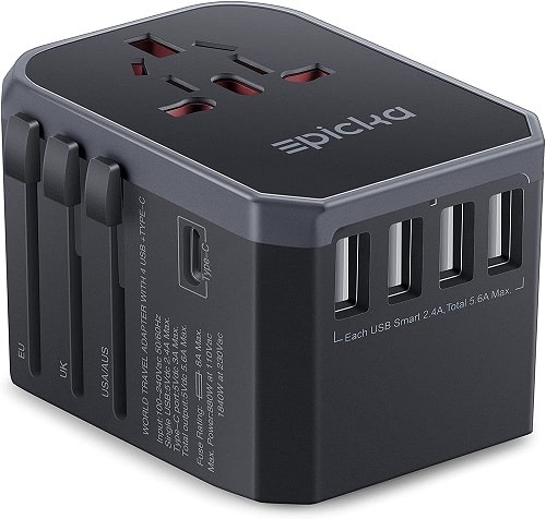 Electronic adaptors for Italy