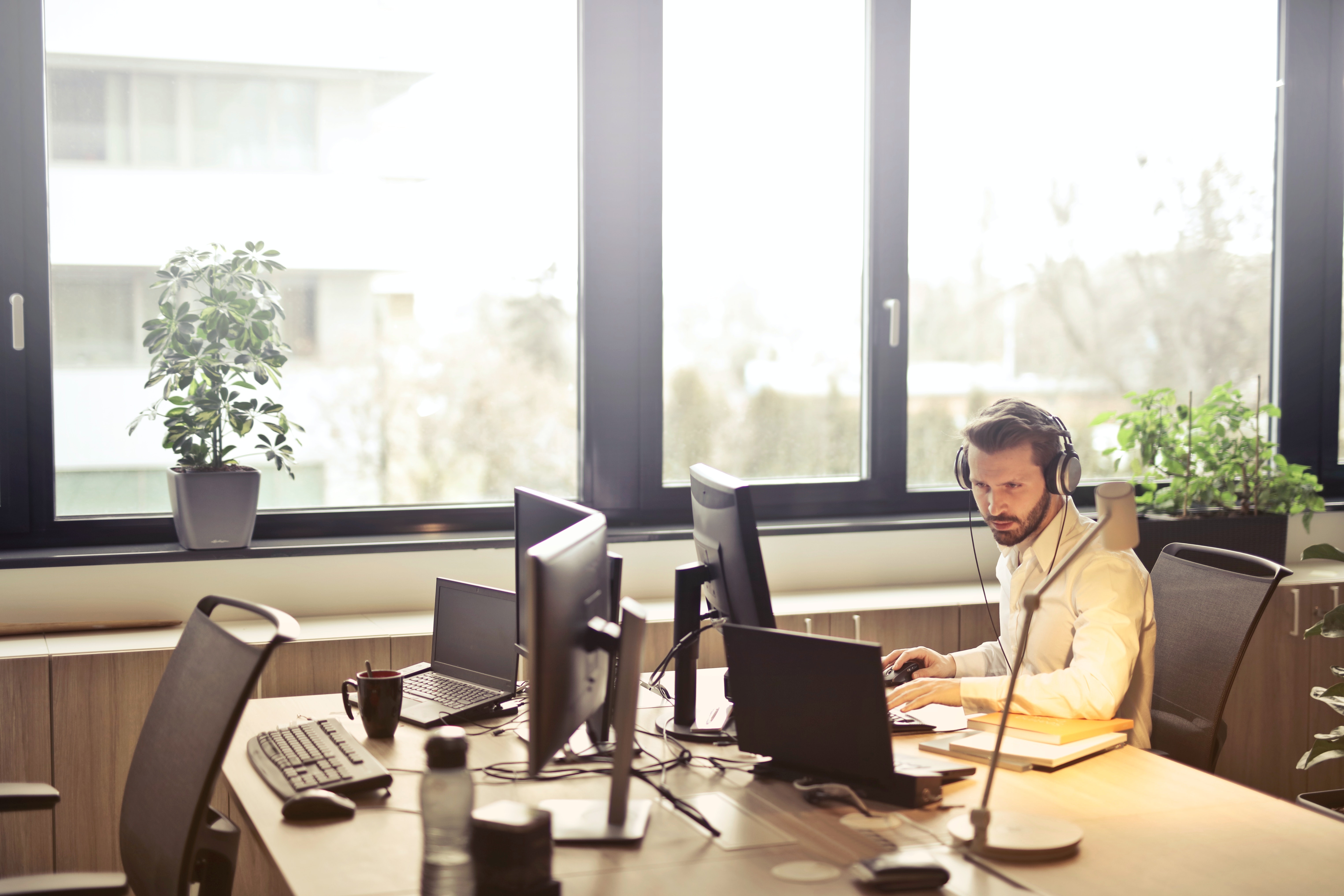 Man working in a call center.
