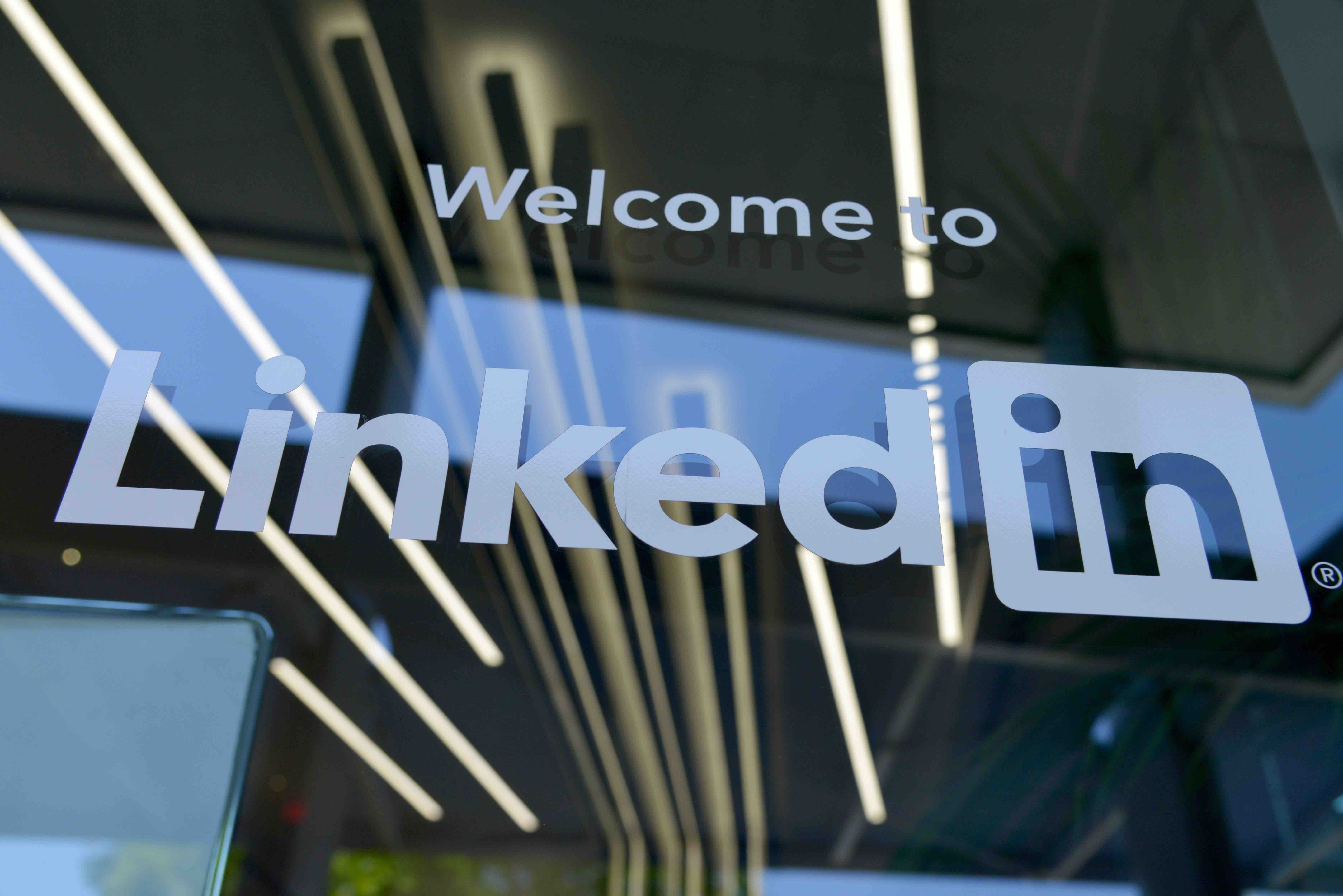 LinkedIn [In}troduction onboarding program