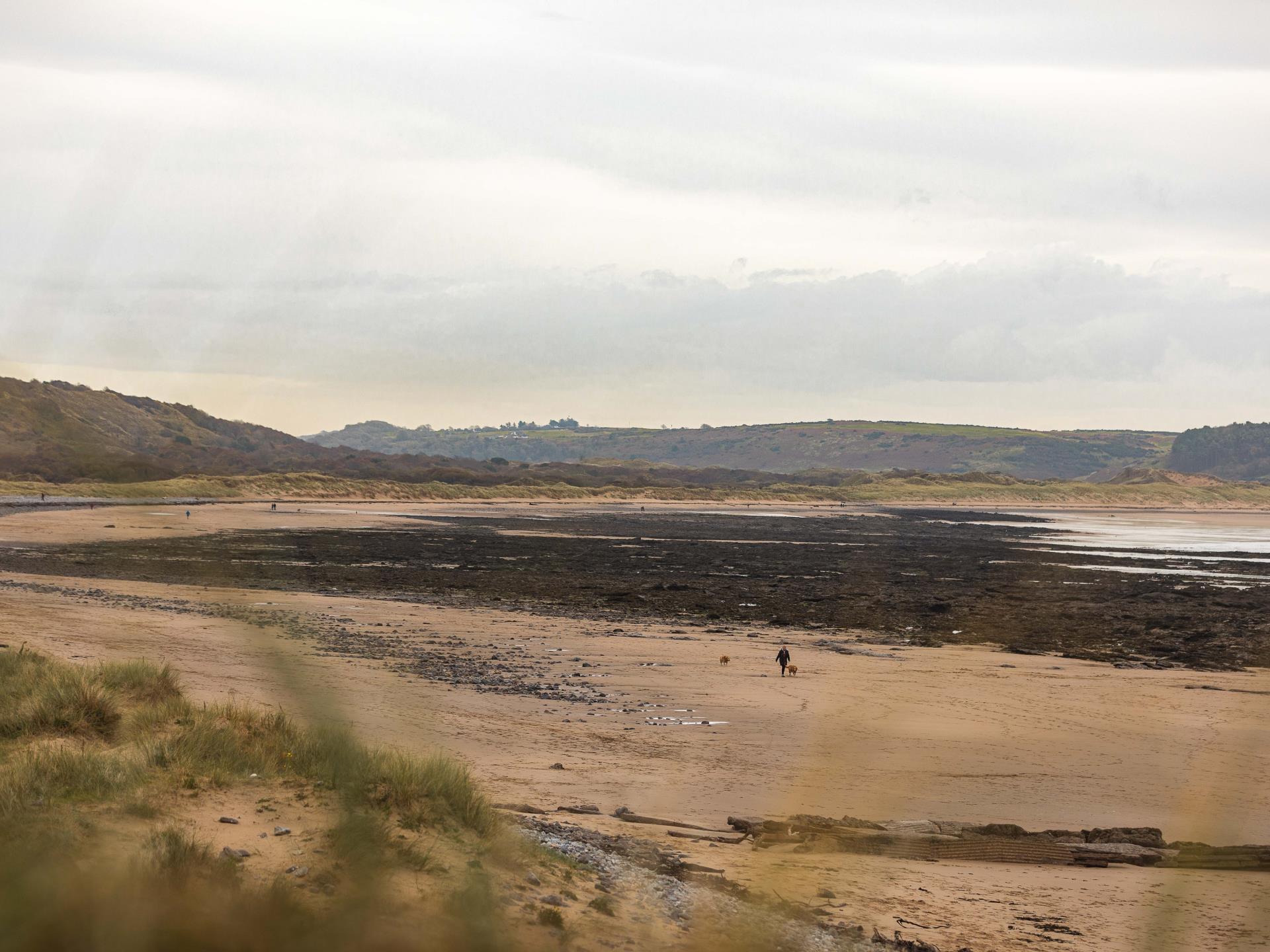 visit-bridgend-porthcawl-newton-beach