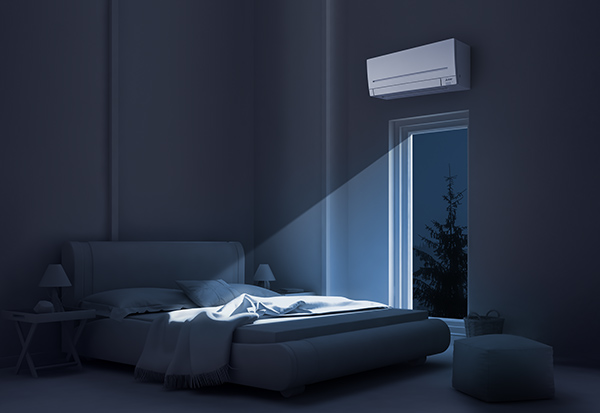 Varmepumpen Azira gener seg godt som varmepumpe og aircondition på soverommet.