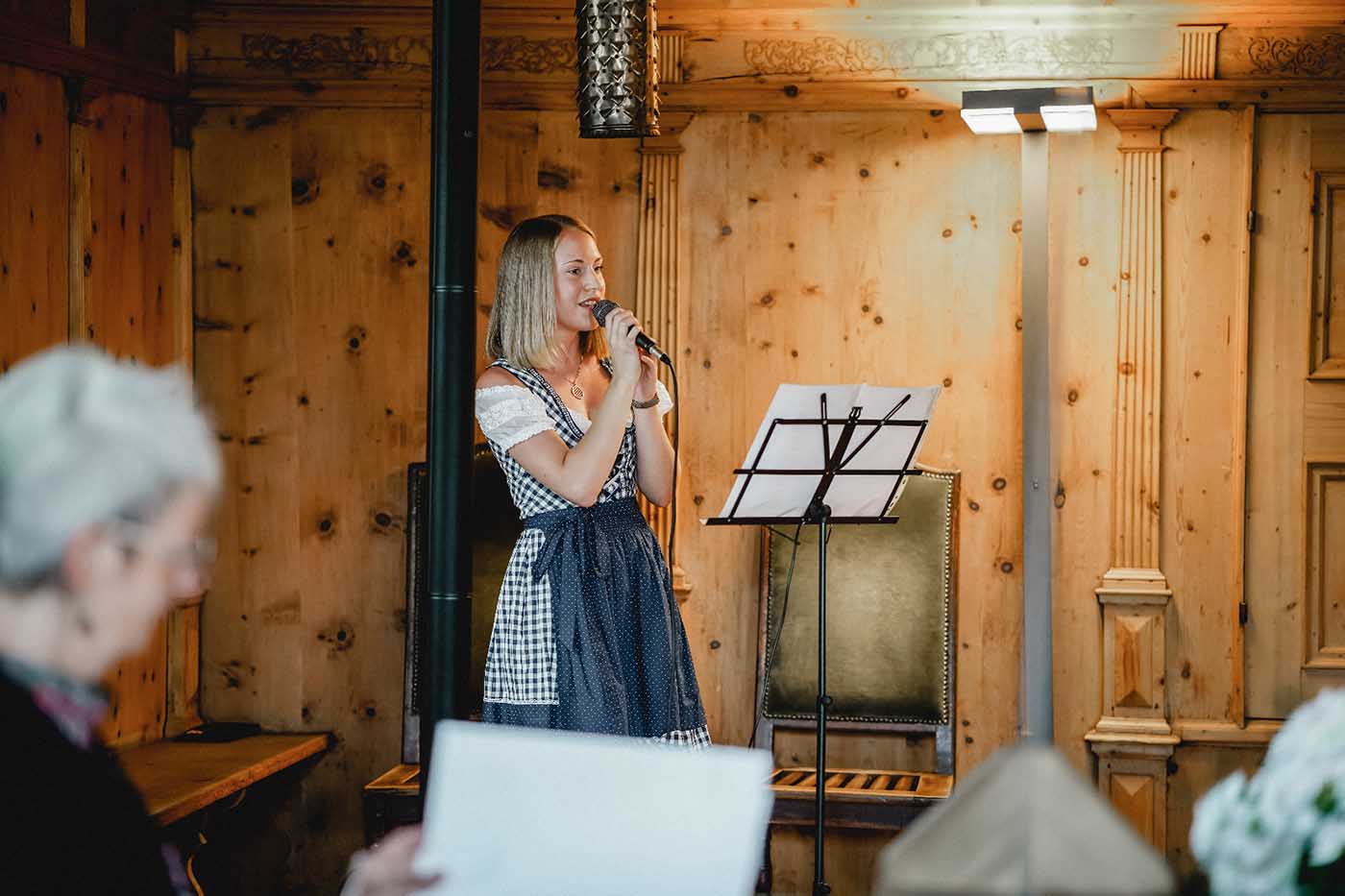 Hochzeitssängerin Alina
