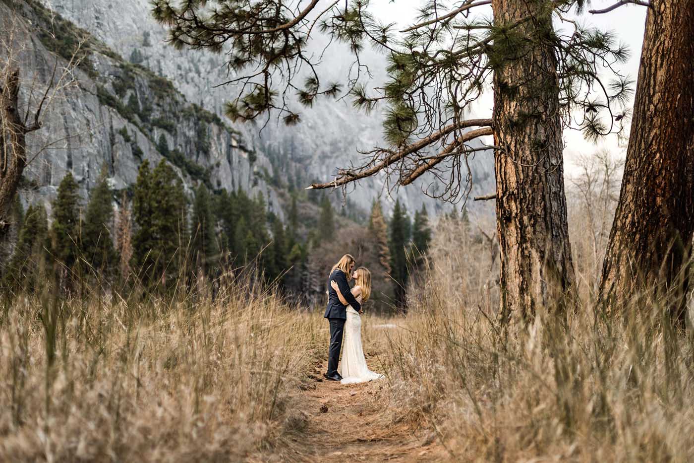 Wild Embrace | Hochzeitsfotografie