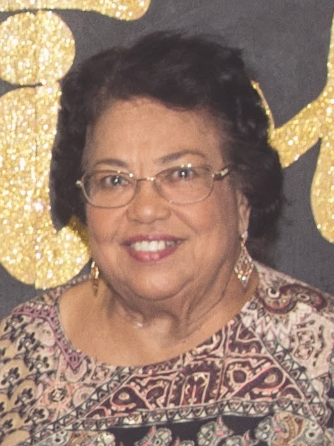 Swinda F. Salas - Goeloe