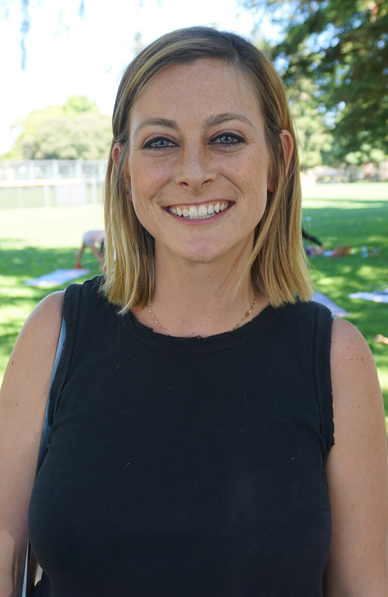 Dr. Sarah Clampett headshot