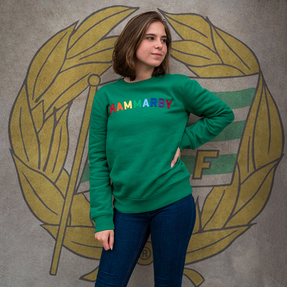 Sweatshirt med "HAMMARBY" i regnbågstext (Unisex)