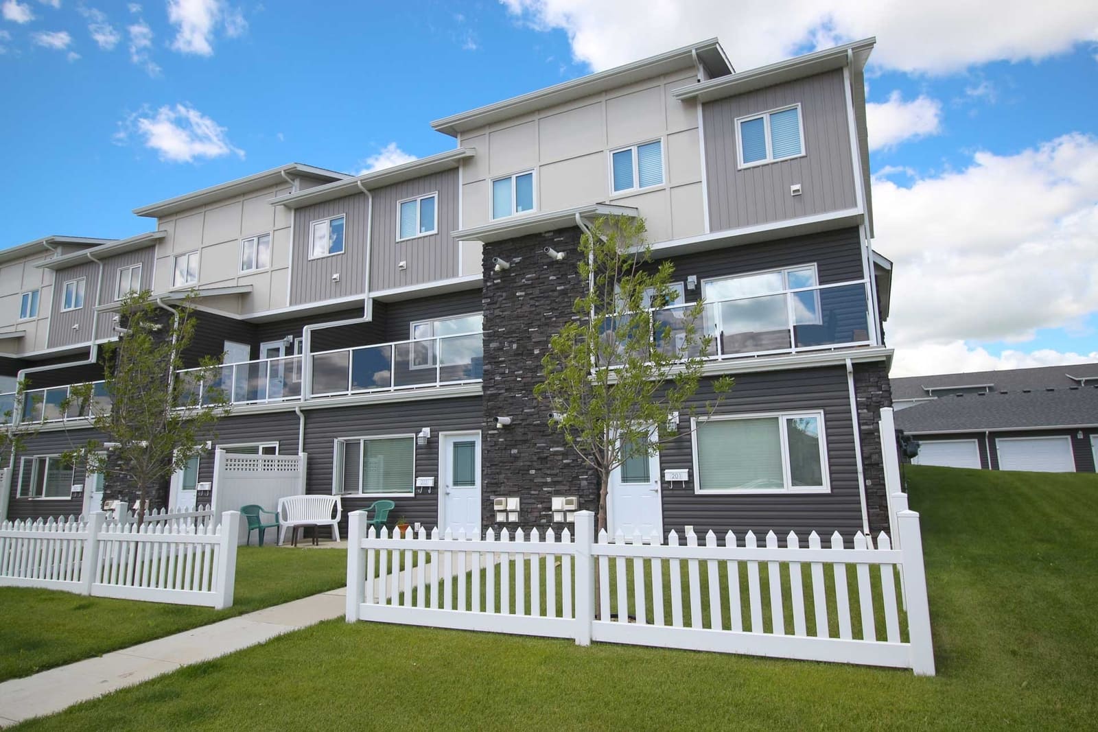 Parkside Townhomes Evergreen, Saskatoon rentals