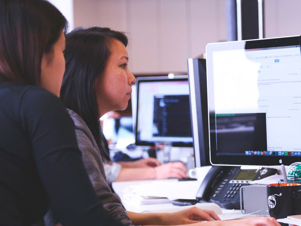 Feliz dia das mulheres que amam tecnologia!
