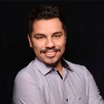 Tiago de Carvalho - Instrutor do Curso de Inbound Marketing e Mídias Sociais para Pequenos Negócios