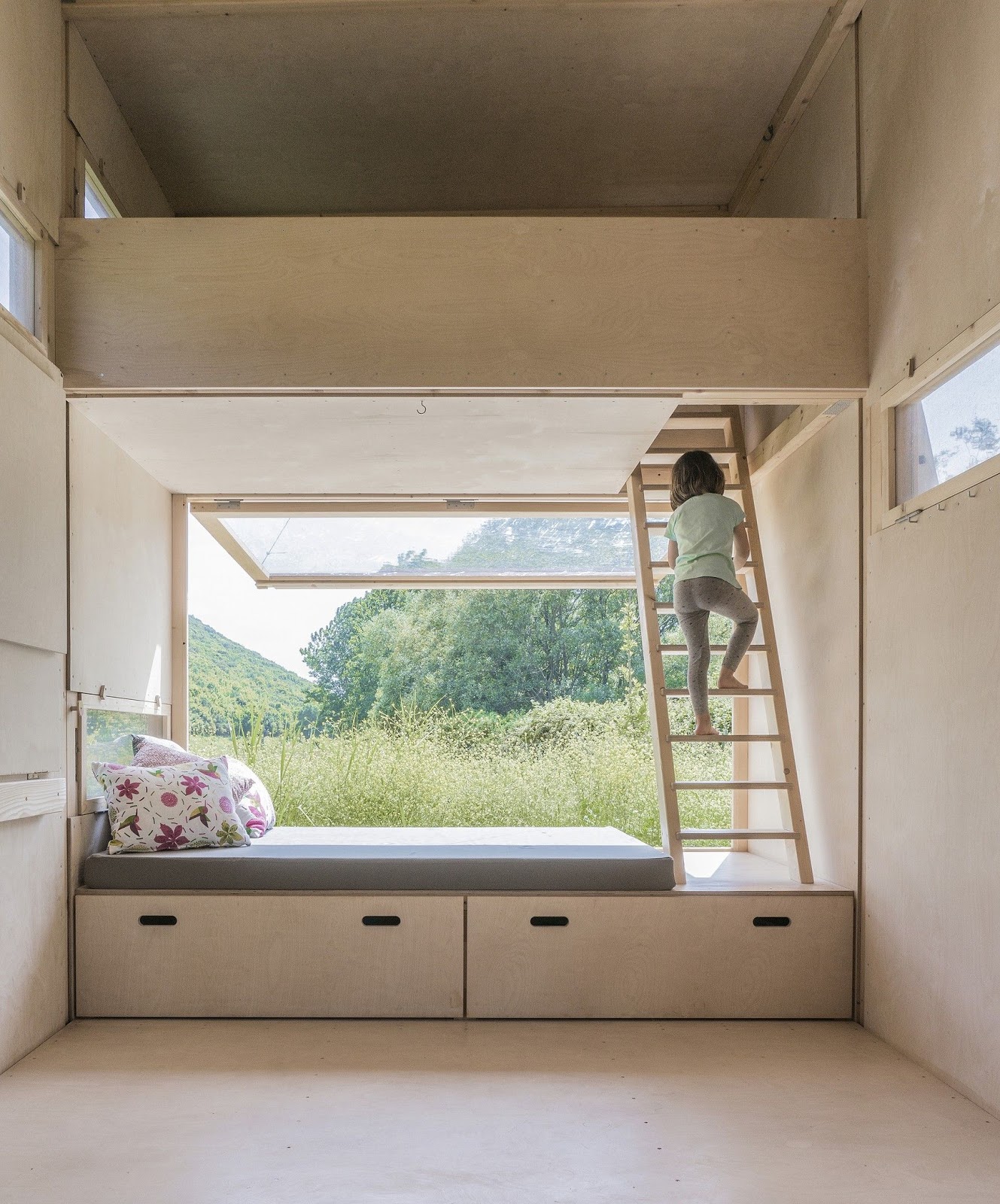 quarto pequeno beliche