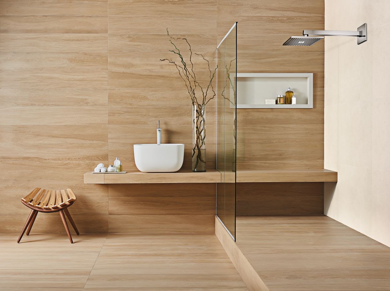 banheiro porcelanato madeira