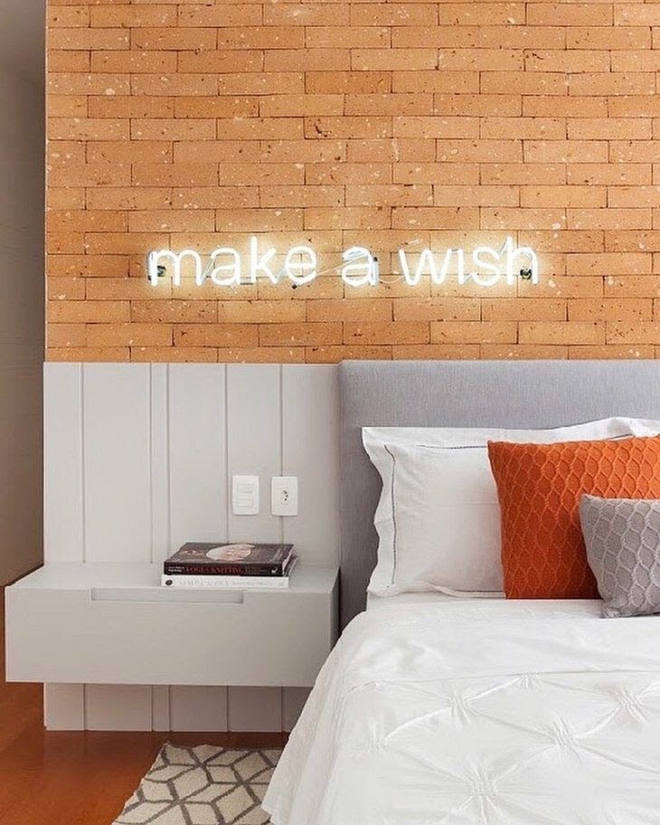 quarto neon